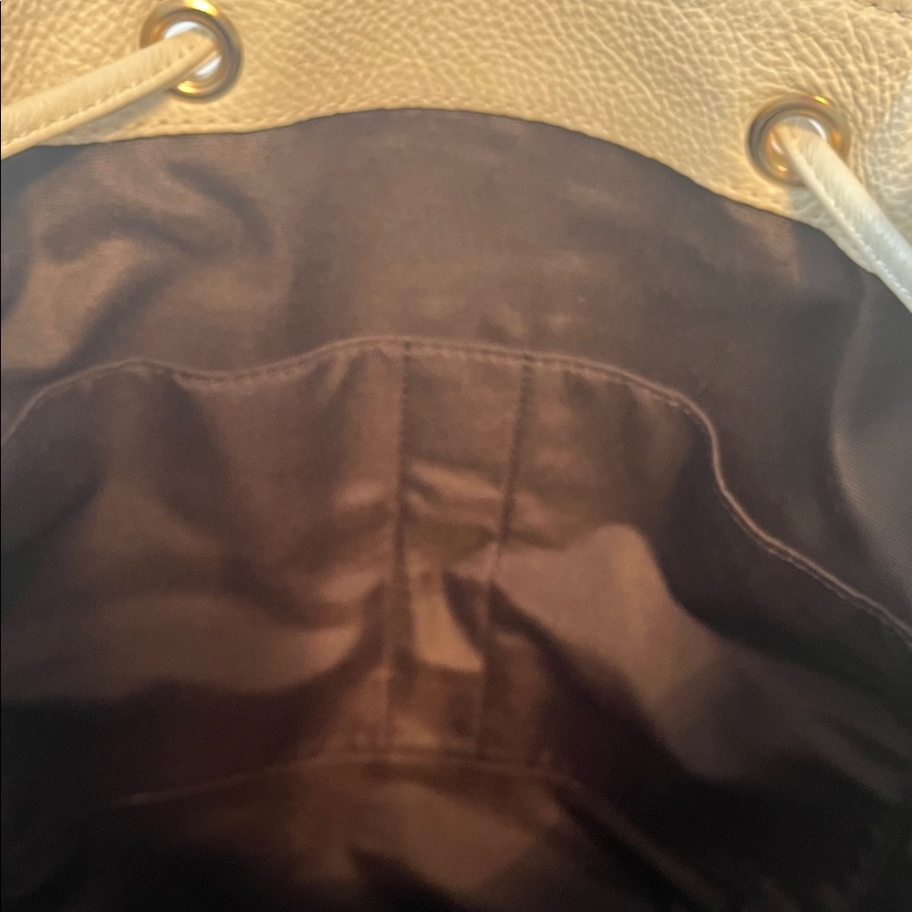 Coach Billie Chalk White Pebbled Leather Backpack w/Adjustable Straps & Pockets! - Picture 12 of 16